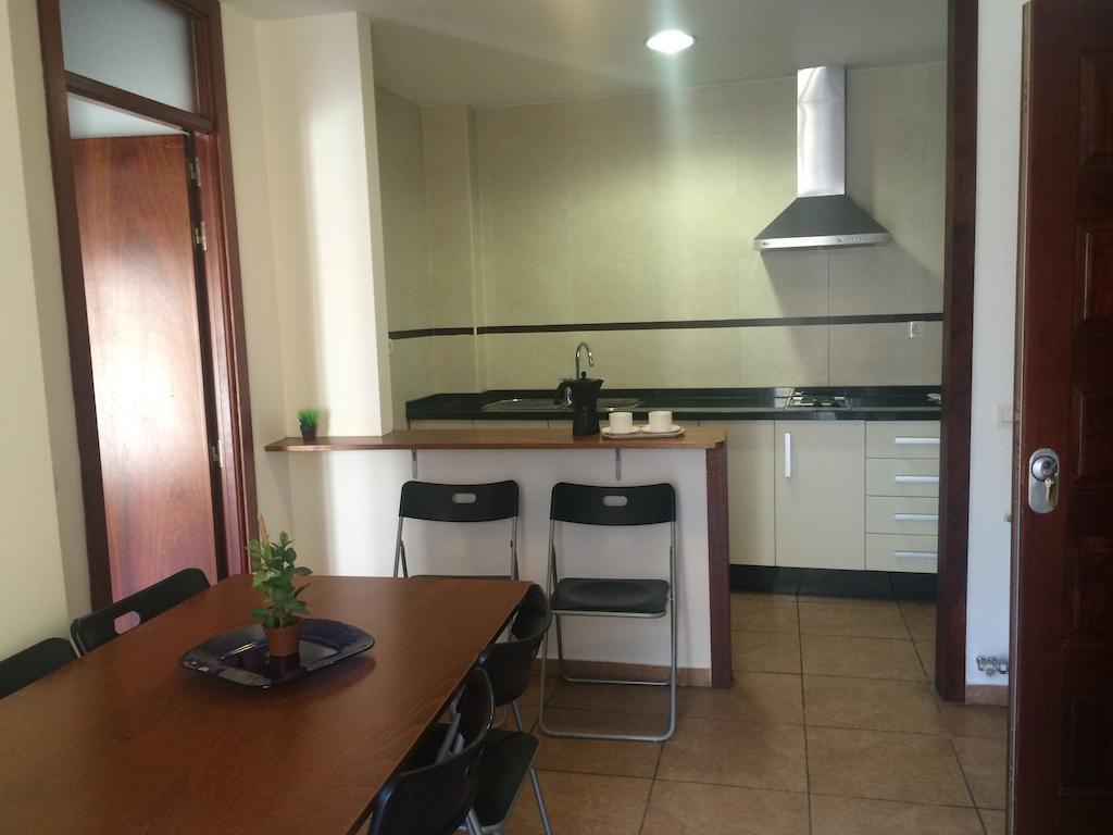 Apartamentos Puerta Real 格拉纳达 外观 照片