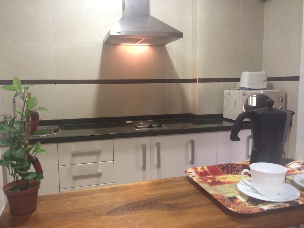 Apartamentos Puerta Real 格拉纳达 外观 照片